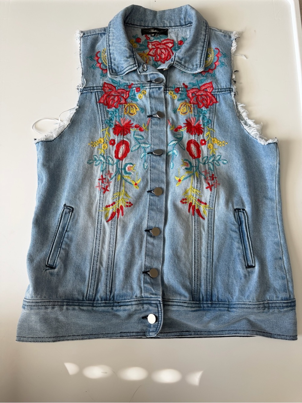 Light Blue Denim Vest w/ Red/Yellow Floral Embroidery M Boho Country Farmhouse - Picture 6 of 8